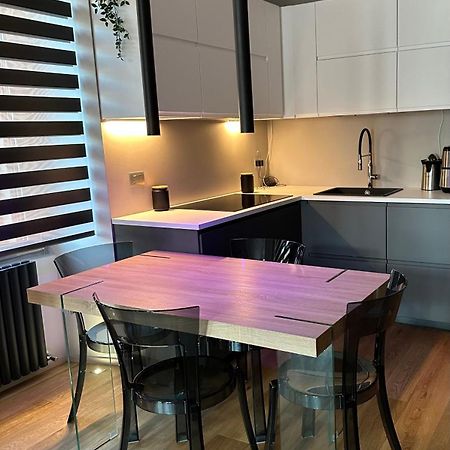 Lr Deluxe Apartments - Fondazione Prada - Metro M3 Милано Екстериор снимка