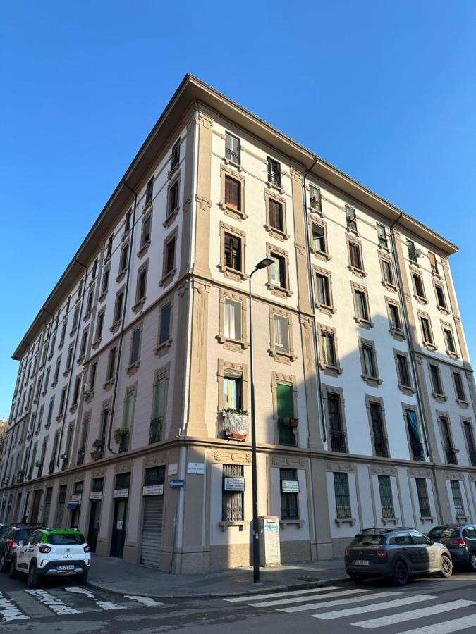 Lr Deluxe Apartments - Fondazione Prada - Metro M3 Милано Екстериор снимка