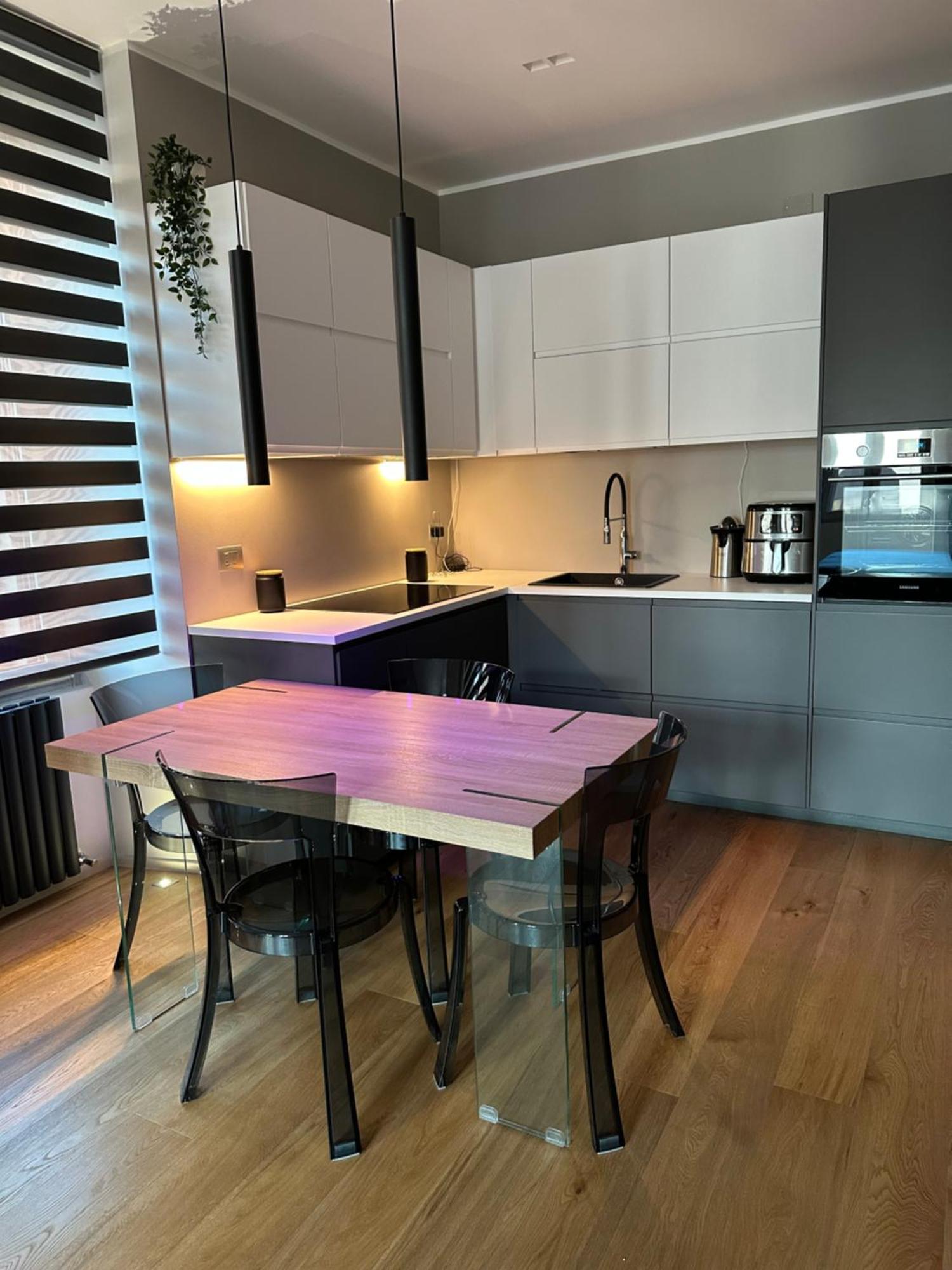 Lr Deluxe Apartments - Fondazione Prada - Metro M3 Милано Екстериор снимка